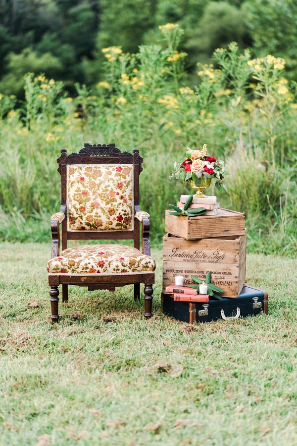  Romantic Lakeside Wedding Inspo in Burgundy & Gold