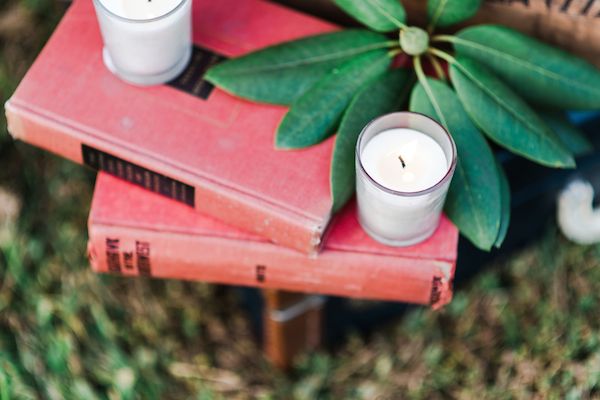  Romantic Lakeside Wedding Inspo in Burgundy & Gold