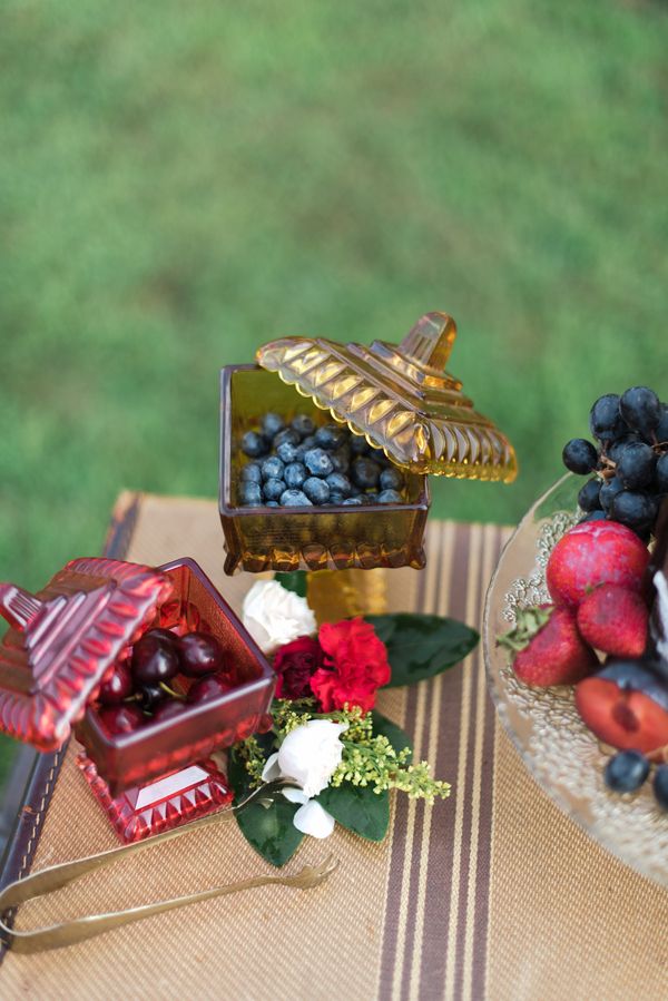  Romantic Lakeside Wedding Inspo in Burgundy & Gold