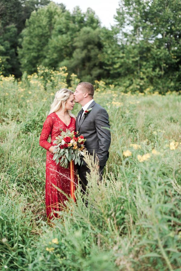  Romantic Lakeside Wedding Inspo in Burgundy & Gold