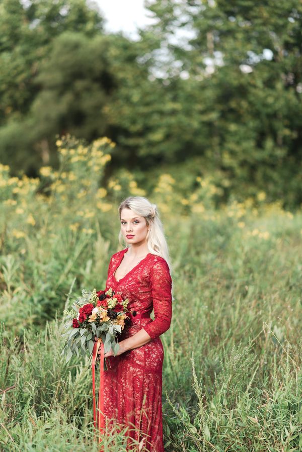  Romantic Lakeside Wedding Inspo in Burgundy & Gold