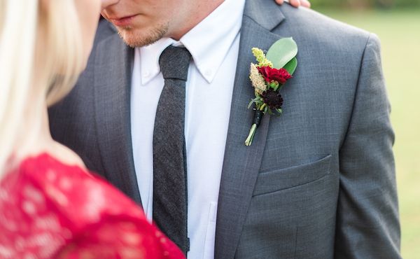  Romantic Lakeside Wedding Inspo in Burgundy & Gold