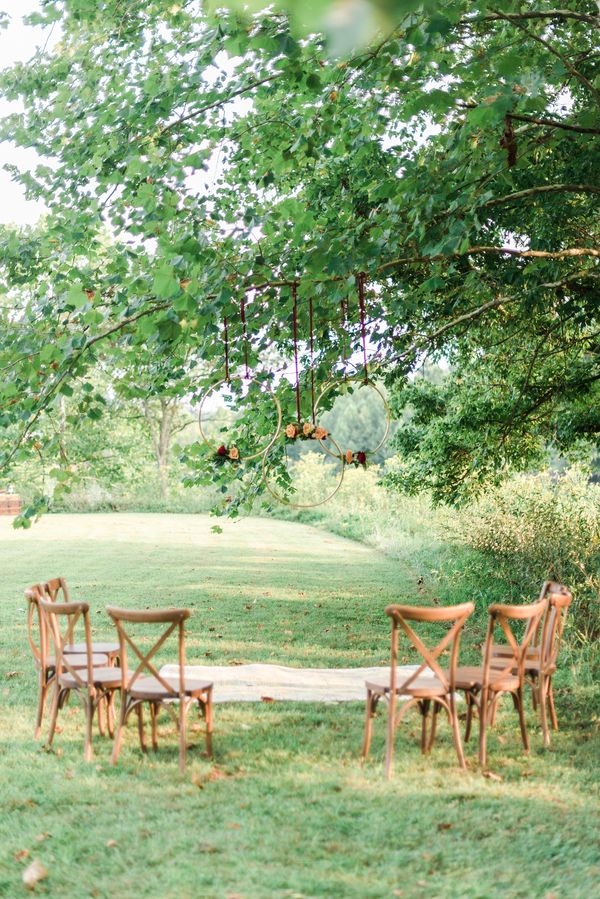  Romantic Lakeside Wedding Inspo in Burgundy & Gold