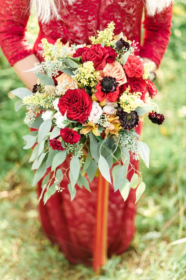  Romantic Lakeside Wedding Inspo in Burgundy & Gold