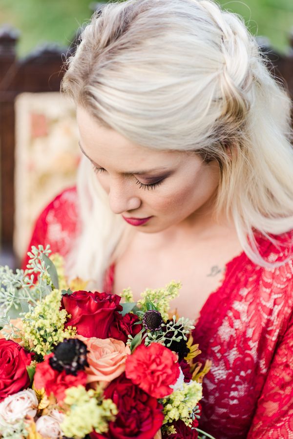  Romantic Lakeside Wedding Inspo in Burgundy & Gold