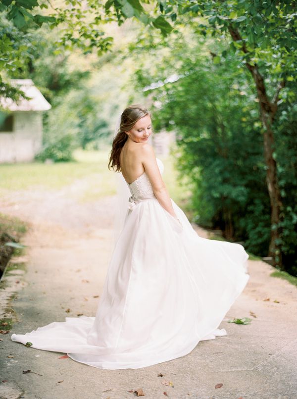  Summer Garden Wedding in Knoxville Tennessee