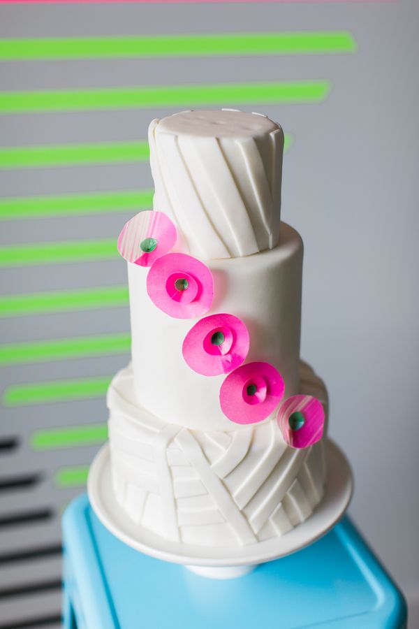  Neon Wedding Editorial With Modern Details