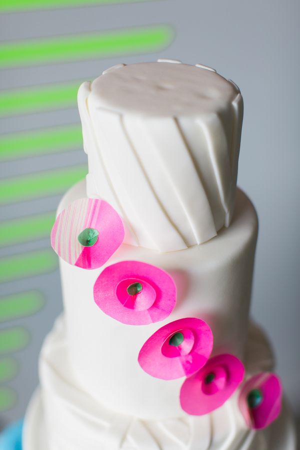  Neon Wedding Editorial With Modern Details