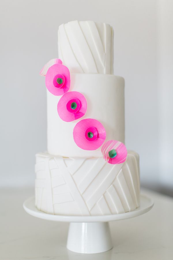  Neon Wedding Editorial With Modern Details