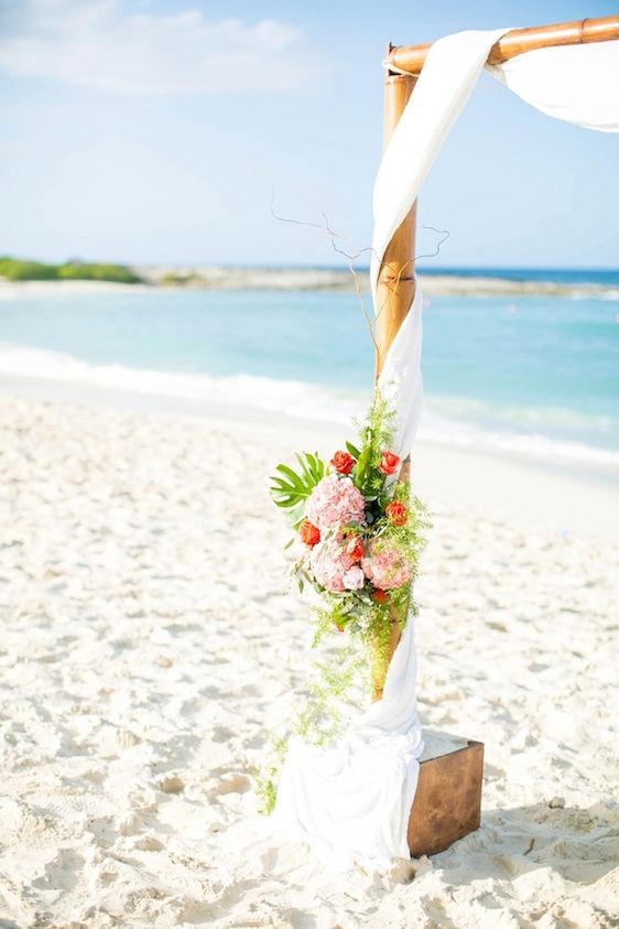  A Colorful Wedding in the Bahamas at Atlantis, Hope Taylor Photography