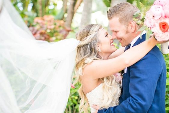  A Colorful Wedding in the Bahamas at Atlantis, Hope Taylor Photography