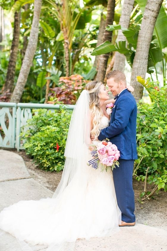  A Colorful Wedding in the Bahamas at Atlantis, Hope Taylor Photography