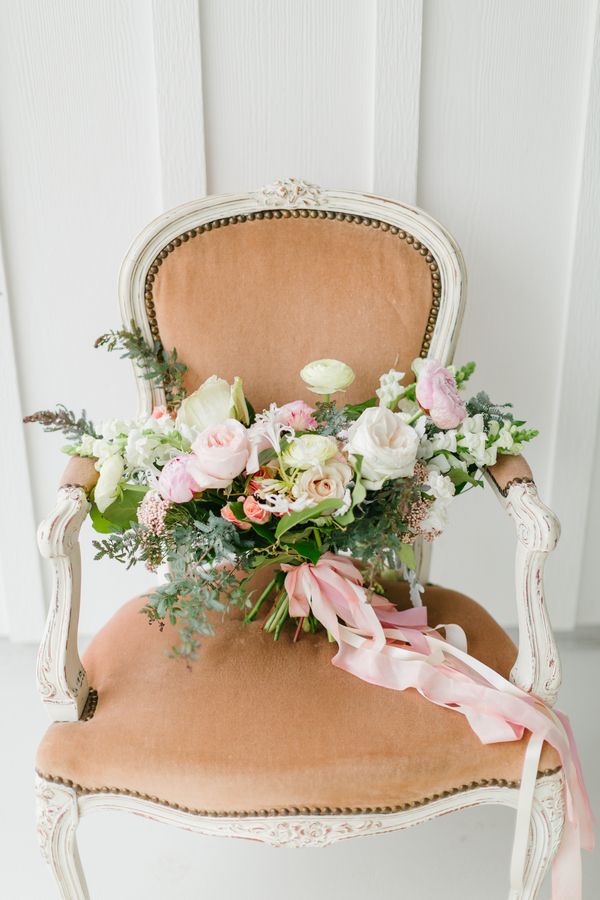  Dreamy Spring Bridals at The Farmhouse