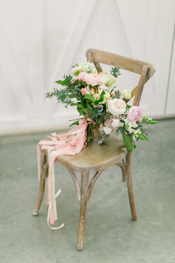  Dreamy Spring Bridals at The Farmhouse