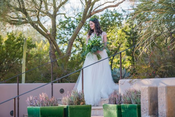  Pantone Color of the Year: A Greenery Inspired Wedding