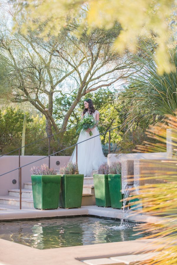  Pantone Color of the Year: A Greenery Inspired Wedding