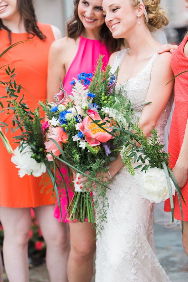  A Colorful Rainy Day Wedding 