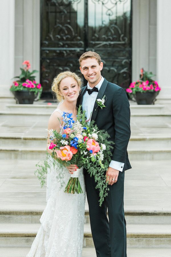  A Colorful Rainy Day Wedding 