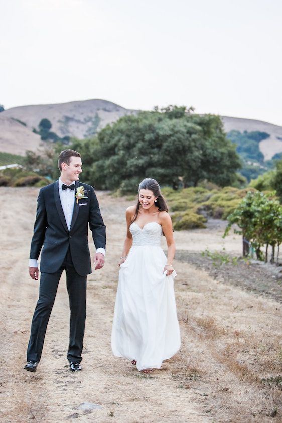  Blush & Burgundy: A Wedding in The Sonoma Vineyards, photos by Kathryn Rummel of Kreate Photography, florals by Bella Vita Event Productions