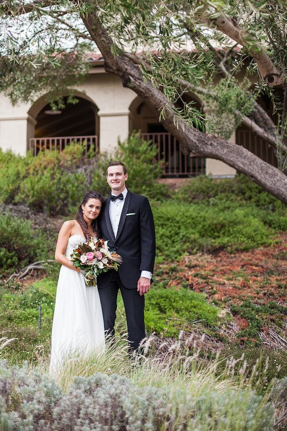  Blush & Burgundy: A Wedding in The Sonoma Vineyards, photos by Kathryn Rummel of Kreate Photography, florals by Bella Vita Event Productions