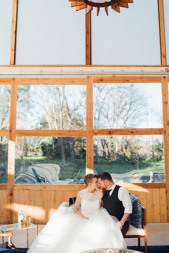  Daily Dose Of Color | Navy Blue + Rose Gold Wedding Fête, Modern Whimsy, Merveille Events, Caitlin McWeeney Photography