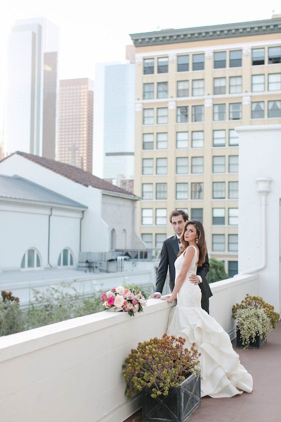  Lush Garden Dreams Wedding Editorial, Photography by Jasmine Star, Event Design + Styling by Harmony Creative Studio, florals by Enchanted Garden Floral Design