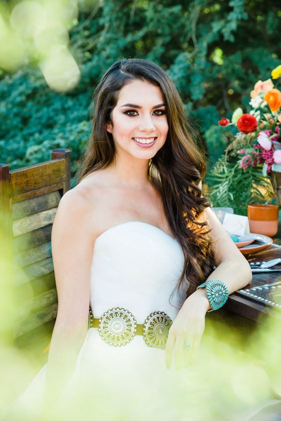 Southwestern Boho Styled Shoot with Pretty Pops of Color - www.theperfectpalette.com - Rachael Koscica Photography, Juli Vaughn Designs