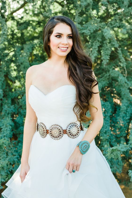 Southwestern Boho Styled Shoot with Pretty Pops of Color - www.theperfectpalette.com - Rachael Koscica Photography, Juli Vaughn Designs