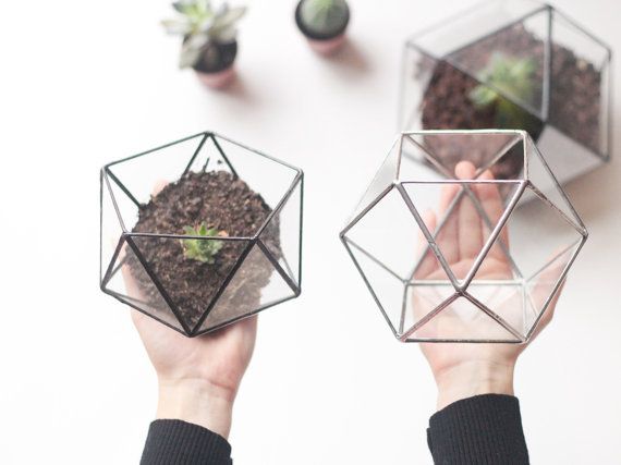 Handmade Geometric Terrariums by Waen - www.theperfectpalette.com - Wedding + Event Design