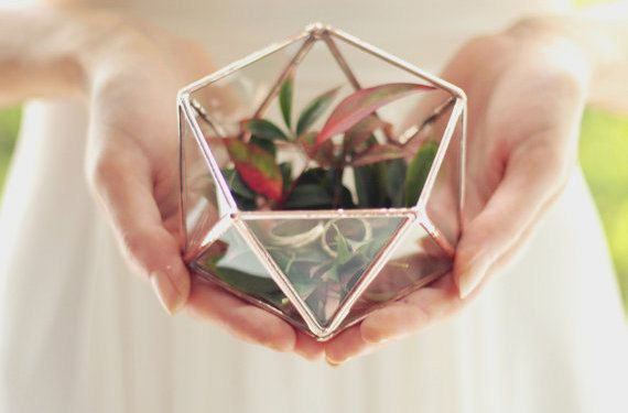 Handmade Geometric Terrariums by Waen - www.theperfectpalette.com - Wedding + Event Design