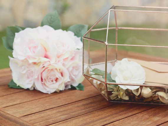 Handmade Geometric Terrariums by Waen - www.theperfectpalette.com - Wedding + Event Design