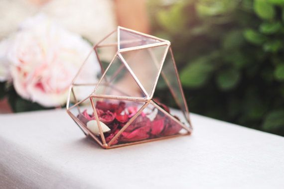 Handmade Geometric Terrariums by Waen - www.theperfectpalette.com - Wedding + Event Design