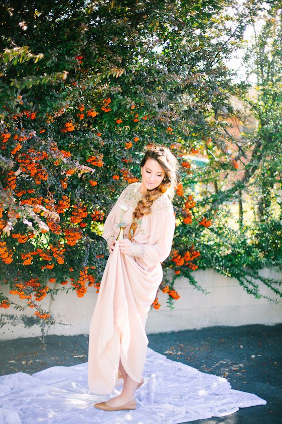 Spring Inspired Bridal Session - www.theperfectpalette.com - Christine Barlow Photography 