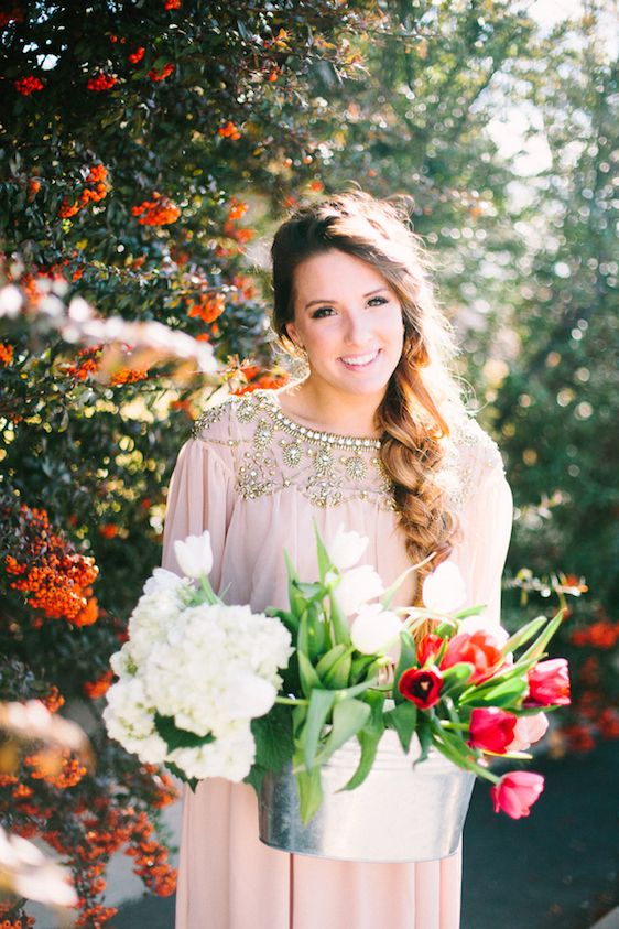 Spring Inspired Bridal Session - www.theperfectpalette.com - Christine Barlow Photography 