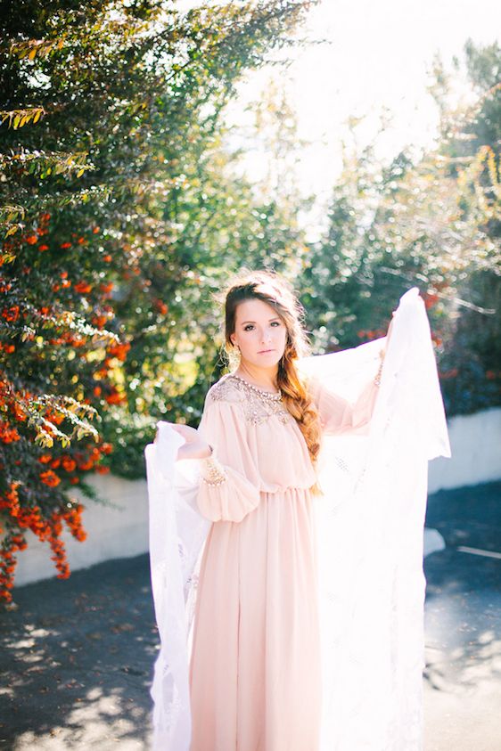 Spring Inspired Bridal Session - www.theperfectpalette.com - Christine Barlow Photography 