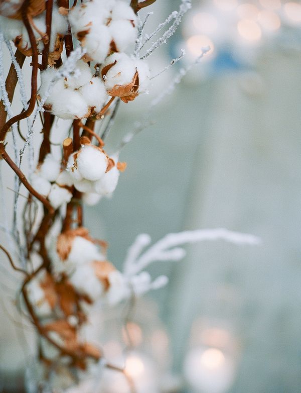 An Ethereal and Elegant Wedding Editorial - www.theperfectpalette.com - Styled Pretty