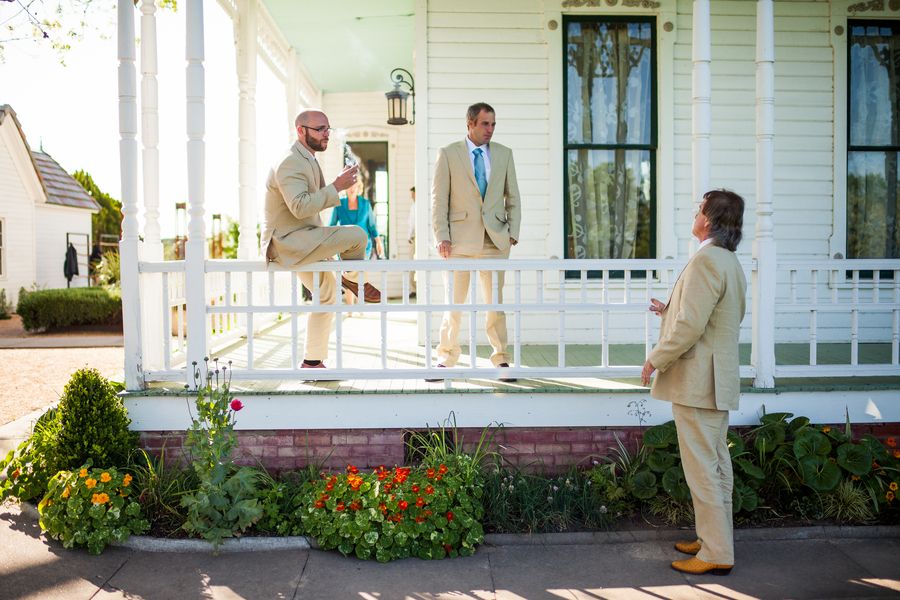 Mint Wedding at Barr Mansion | Shannon and Sean - www.theperfectpalette.com - Debra Gulbas Photography, Blackbird Floral