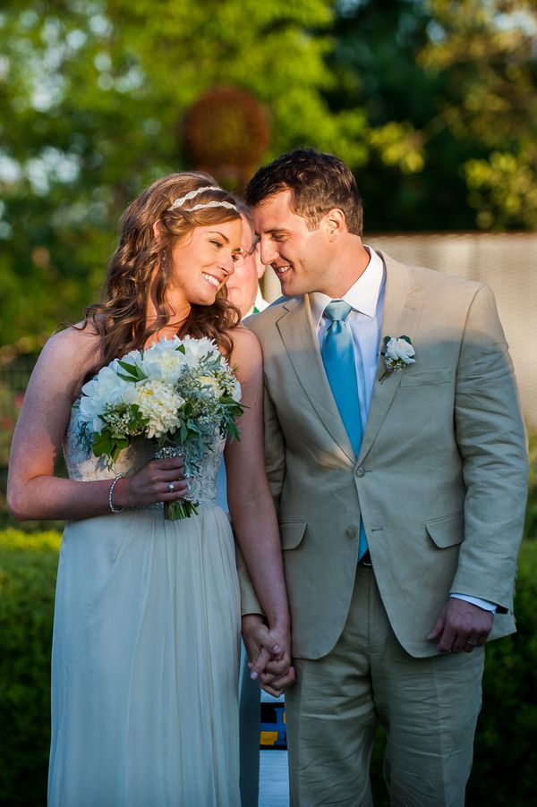 Mint Wedding at Barr Mansion | Shannon and Sean - www.theperfectpalette.com - Debra Gulbas Photography, Blackbird Floral