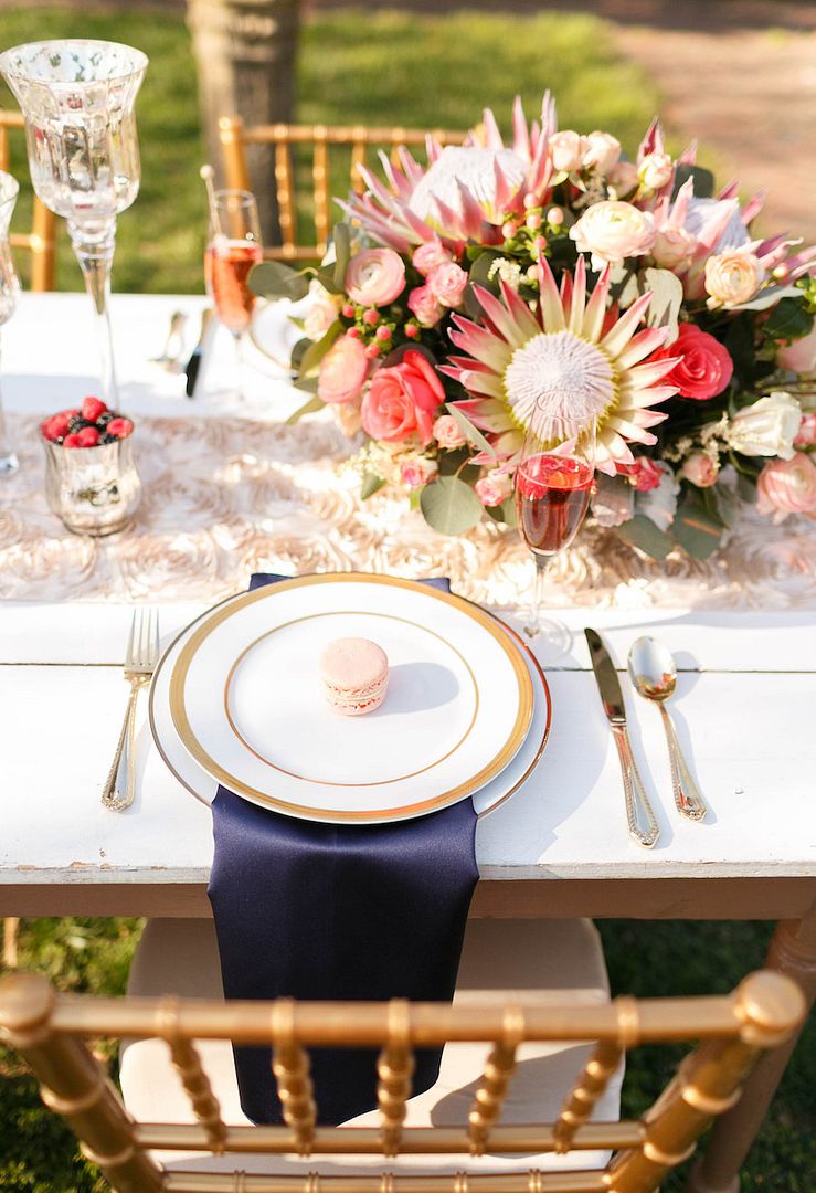 Navy Blue and Pink Wedding Inspiration - www.theperfectpalette.com - V. A. Photography, SBH Events, Floratouch