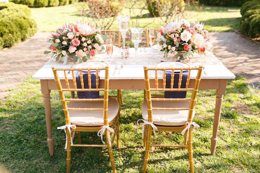 Navy Blue and Pink Wedding Inspiration - www.theperfectpalette.com - V. A. Photography, SBH Events, Floratouch