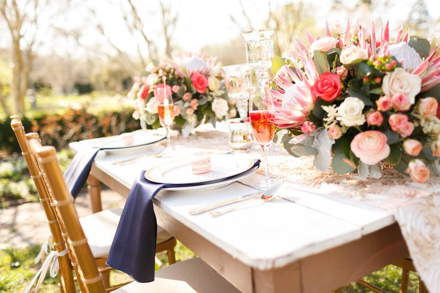 Navy Blue and Pink Wedding Inspiration - www.theperfectpalette.com - V. A. Photography, SBH Events, Floratouch