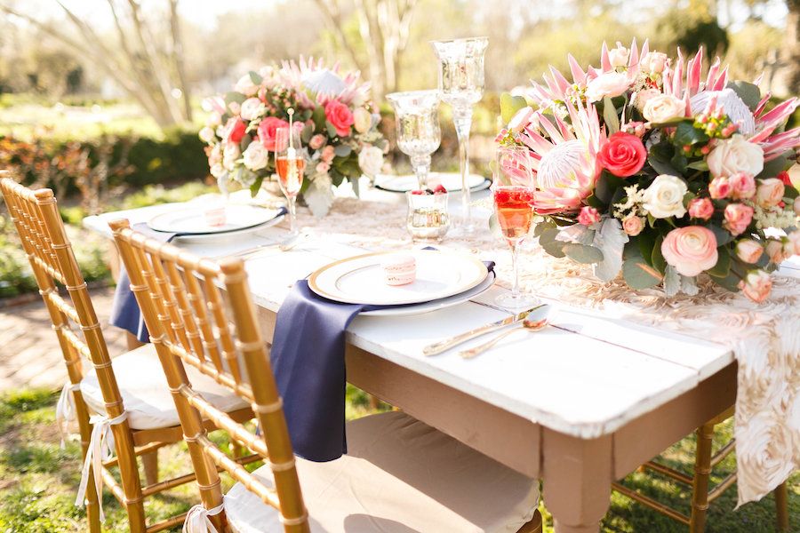 Navy Blue and Pink Wedding Inspiration - www.theperfectpalette.com - V. A. Photography, SBH Events, Floratouch