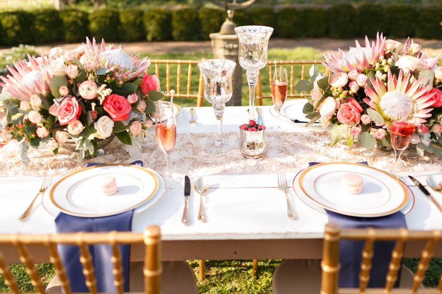 Navy Blue and Pink Wedding Inspiration - www.theperfectpalette.com - V. A. Photography, SBH Events, Floratouch