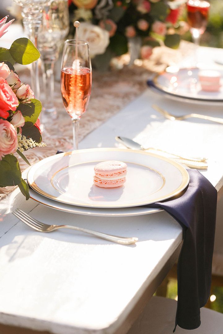 Navy Blue and Pink Wedding Inspiration - www.theperfectpalette.com - V. A. Photography, SBH Events, Floratouch