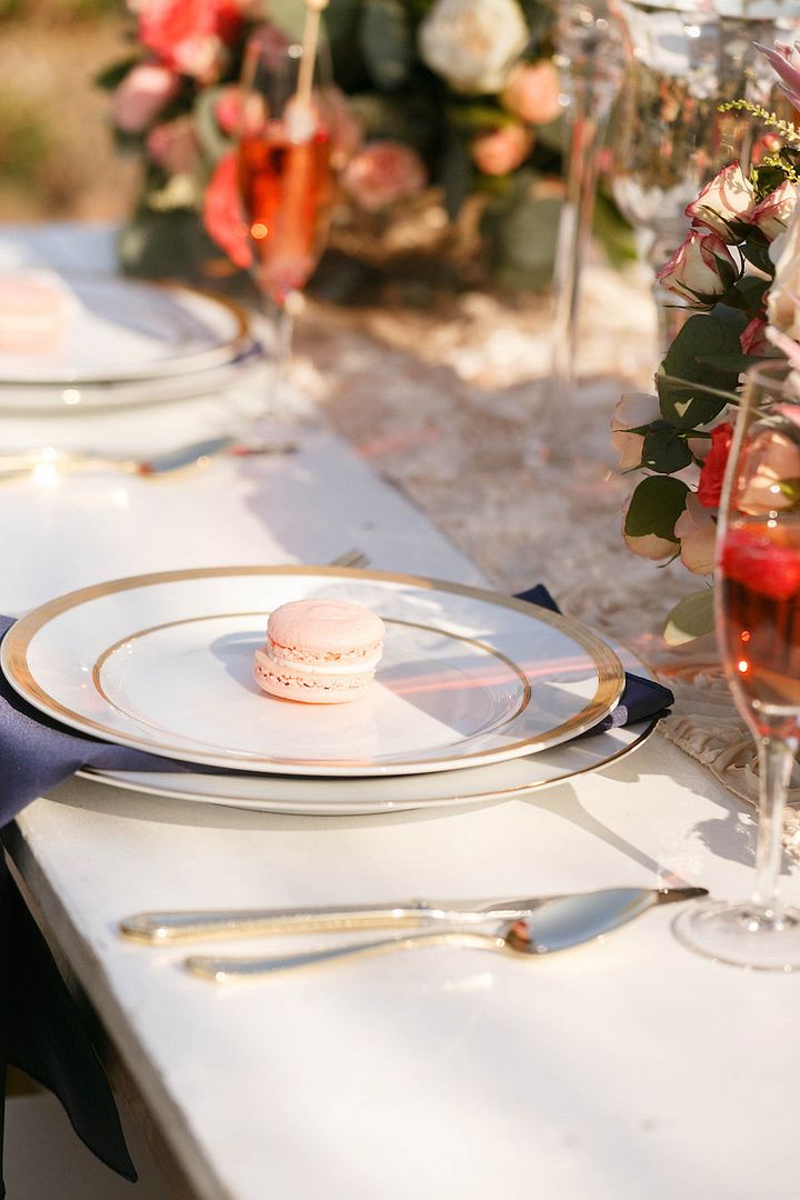 Navy Blue and Pink Wedding Inspiration - www.theperfectpalette.com - V. A. Photography, SBH Events, Floratouch