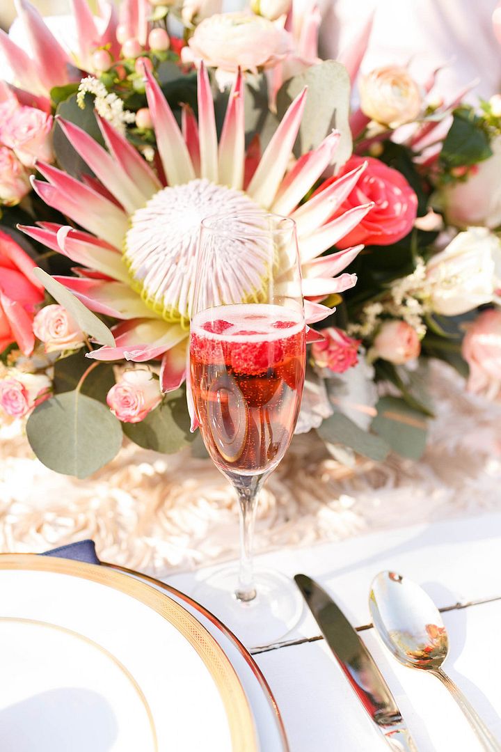 Navy Blue and Pink Wedding Inspiration - www.theperfectpalette.com - V. A. Photography, SBH Events, Floratouch