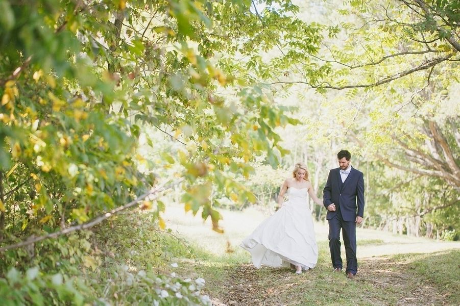 Gorgeous Southern Wedding | Megan and Alex - www.theperfectpalette.com - Color Ideas for Weddings and Parties