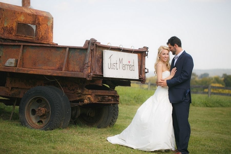 Gorgeous Southern Wedding | Megan and Alex - www.theperfectpalette.com - Color Ideas for Weddings and Parties