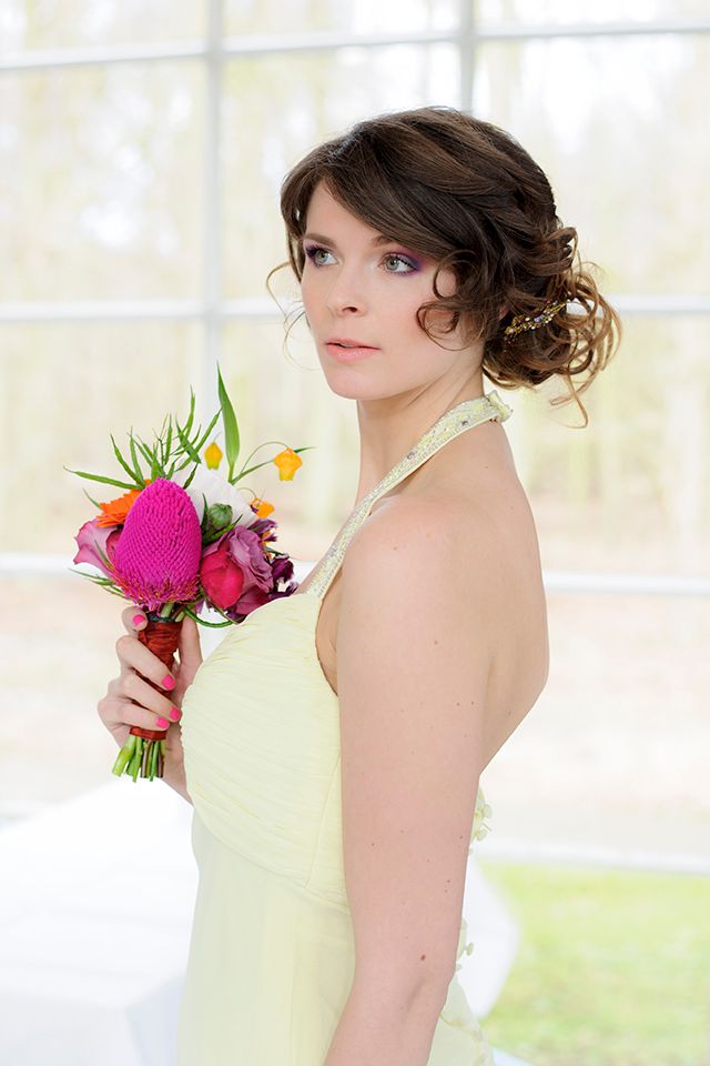 Cinco De May Wedding Inspiration - www.theperfectpalette.com - Color Ideas for Weddings and Parties!