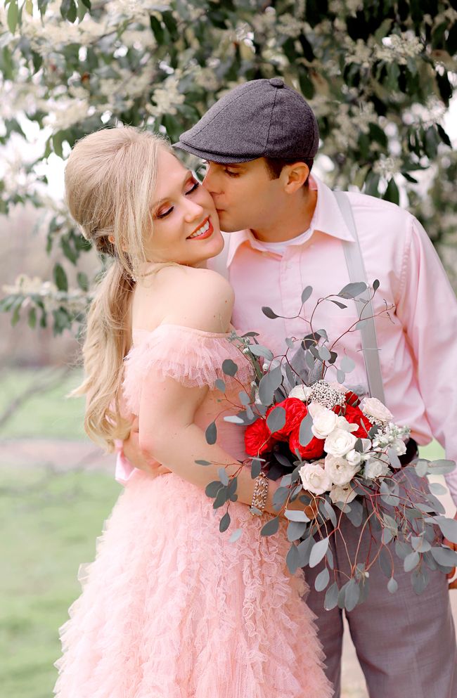 Notebook Inspired Wedding Inspiration - www.theperfectpalette.com - Photography by Gema!